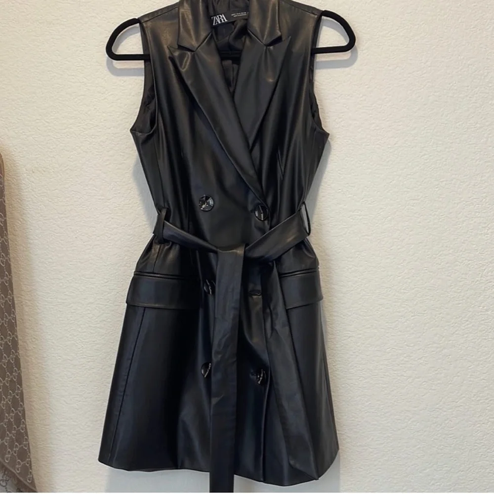 ZARA FAUX LEATHER VEST - Picture 6 of 11